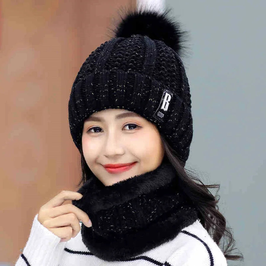 Lilyleeds | Pom-Pom beanie