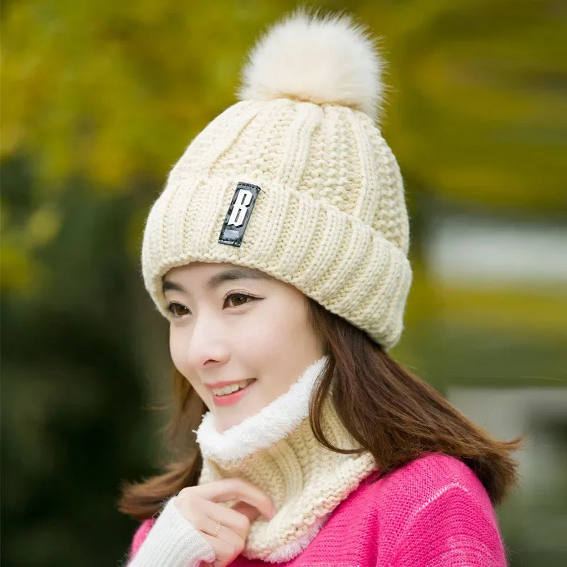 Lilyleeds | Pom-Pom beanie