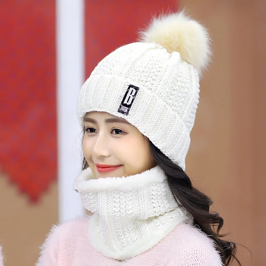 Lilyleeds | Pom-Pom beanie